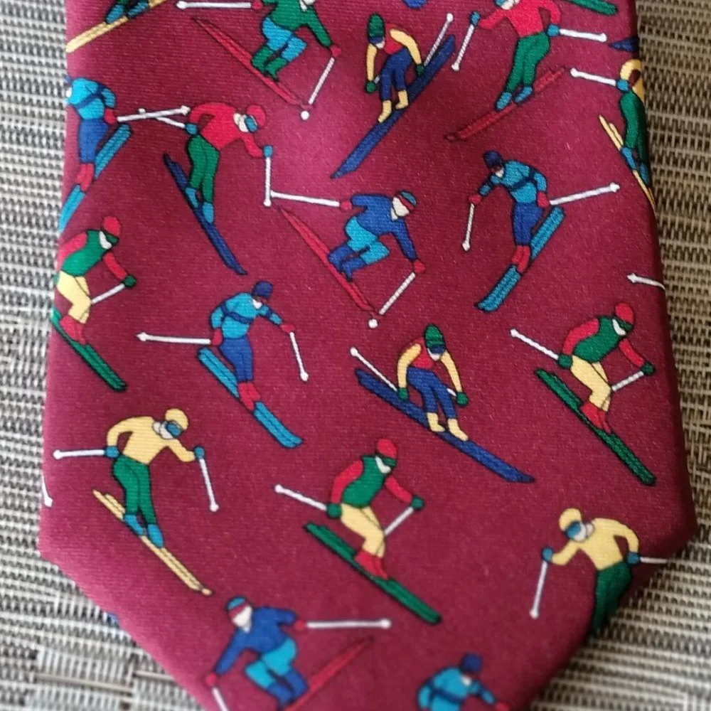 Skiing Tie 100% silk Made in the USA NWT